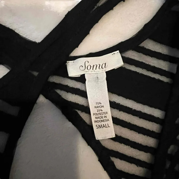 Soma Women's Small Sheer Black Keyhole Standout Burnout Tunic - Picture 3 of 5